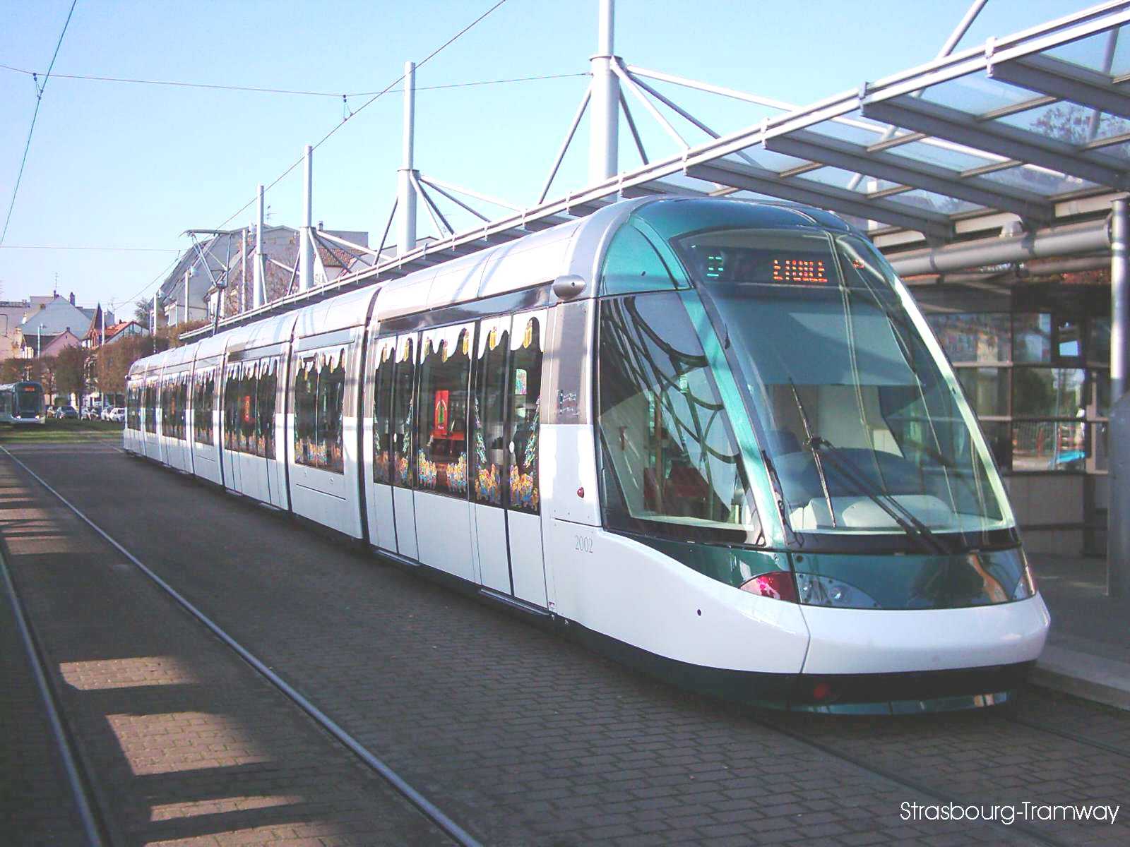 La rame Citadis n°2002 à quai.