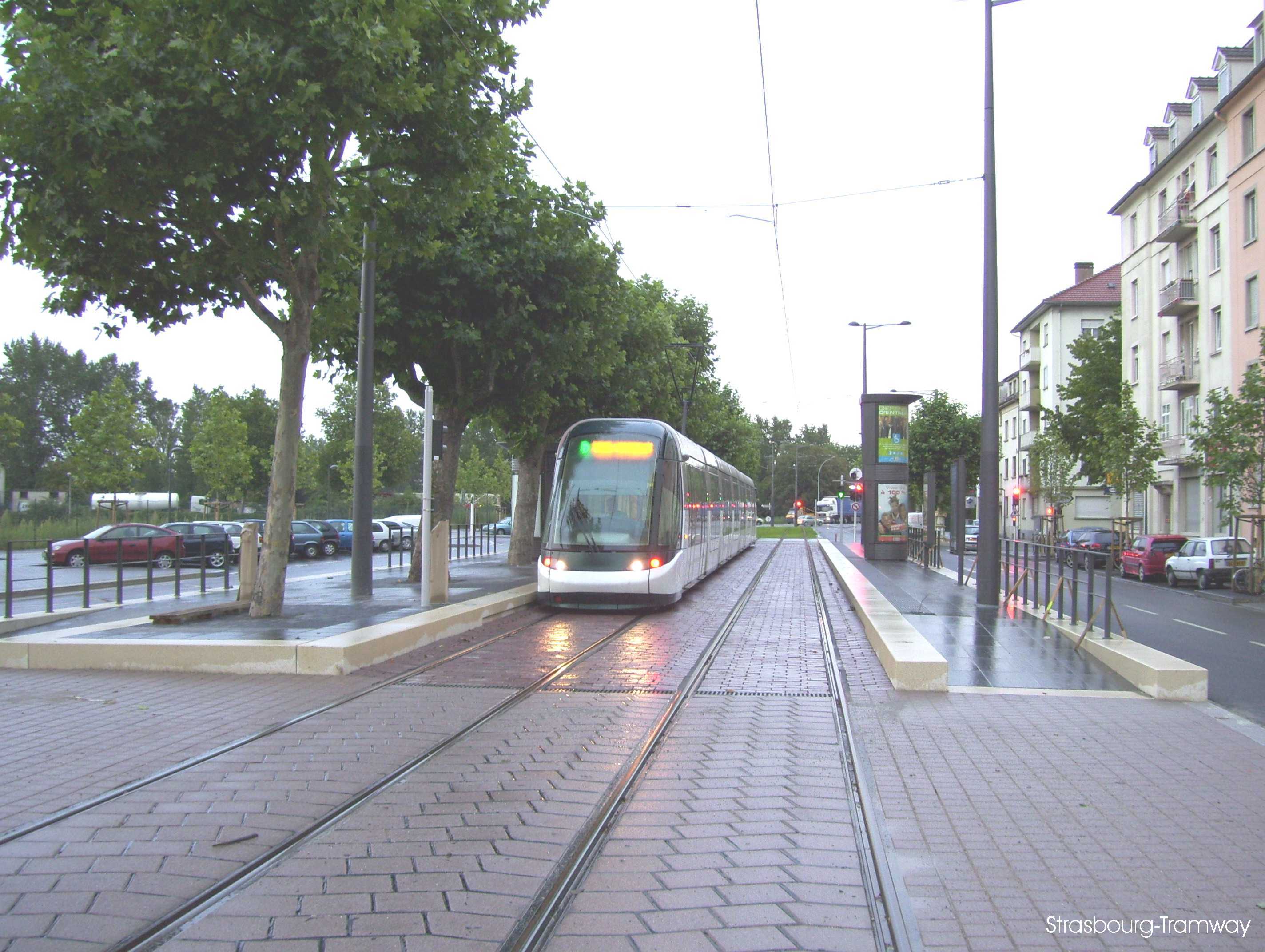 Un Citadis � quai s'appr�tant � repartir vers 