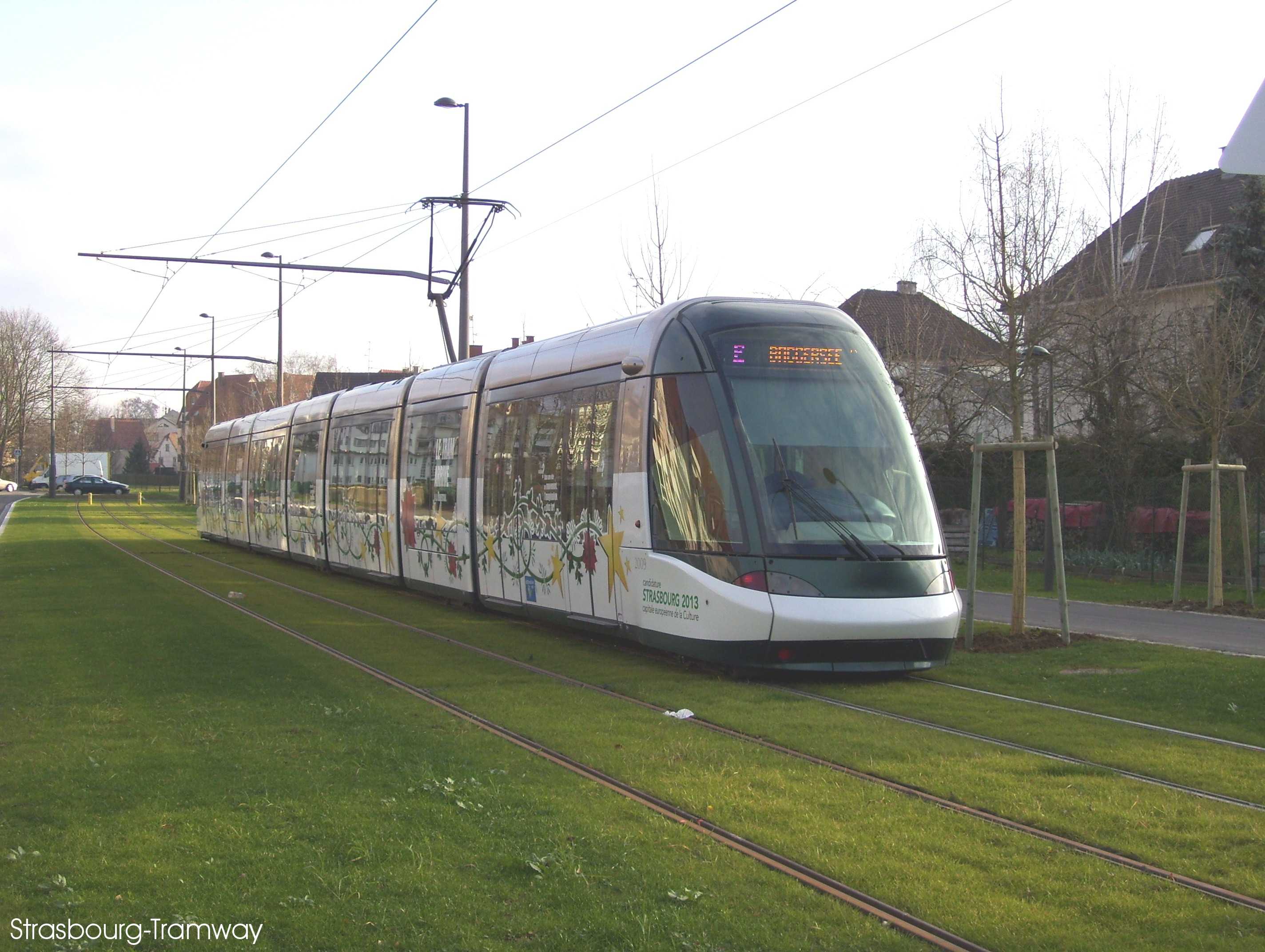 Tram Citadis dans l'arrière-gare.