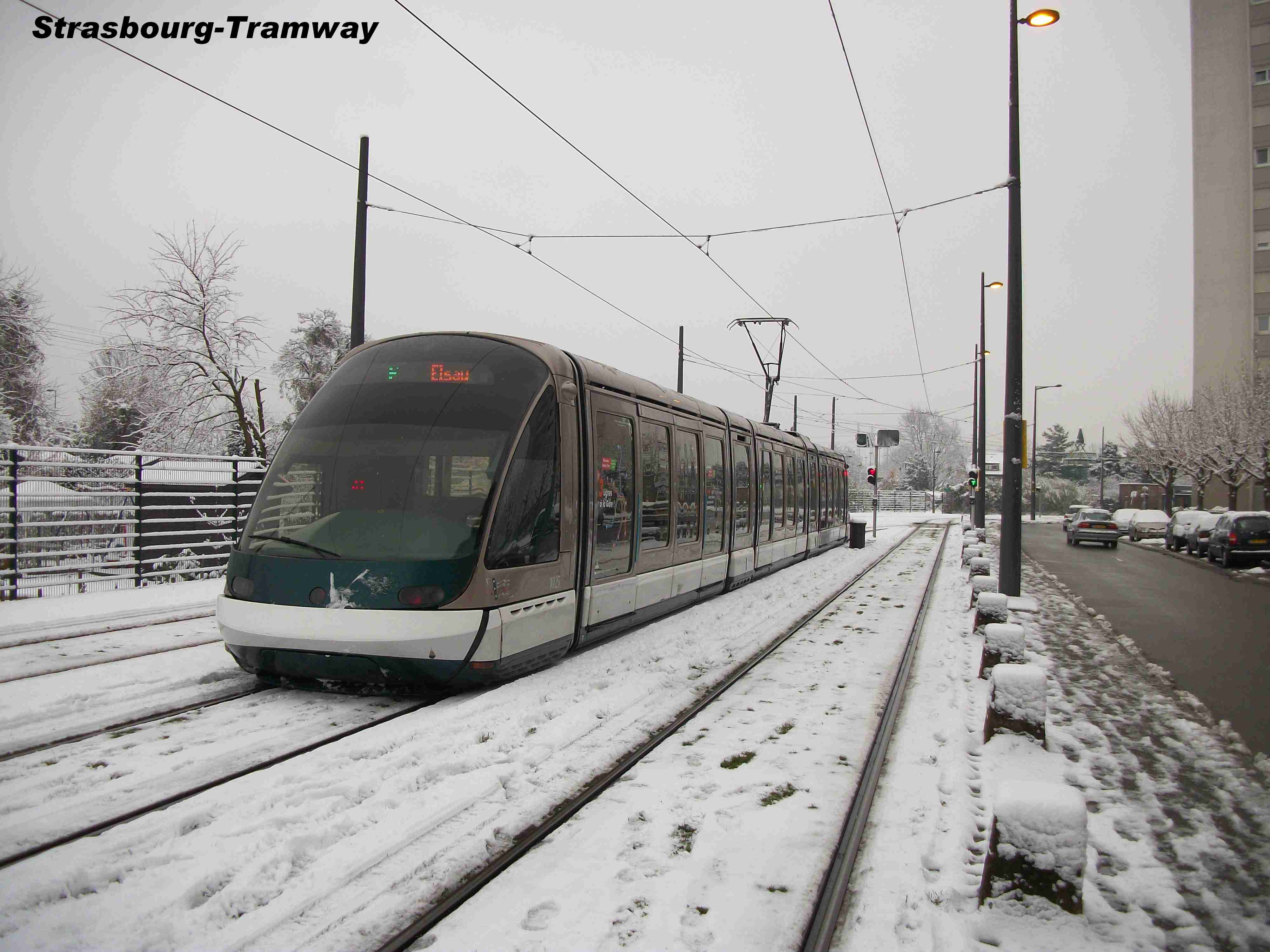 Un Eurotram de la ligne F en attente