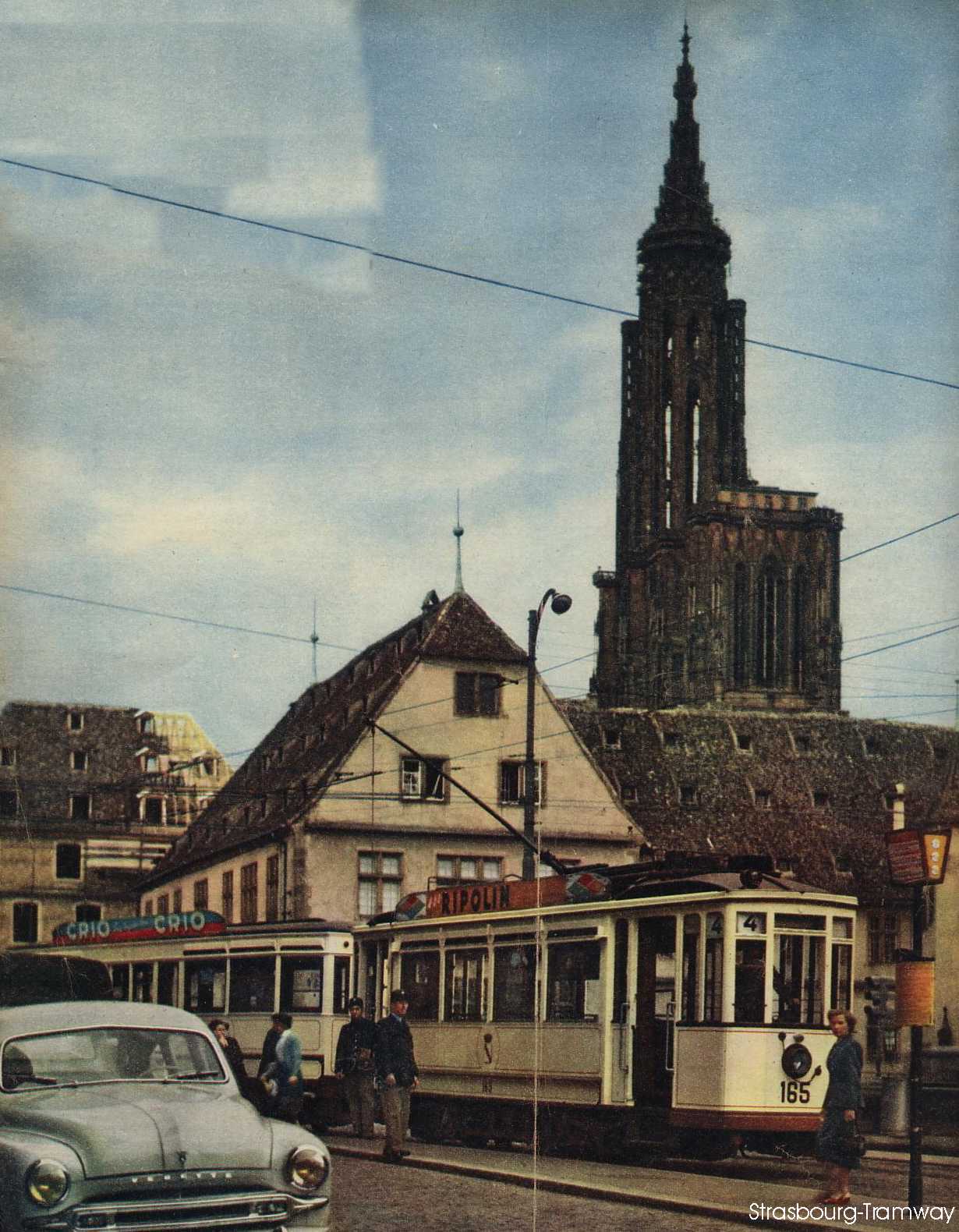 Motrice De Dietrich n�165 avec une remorque Franco-Belge, vues sur le Pont du Corbeau.