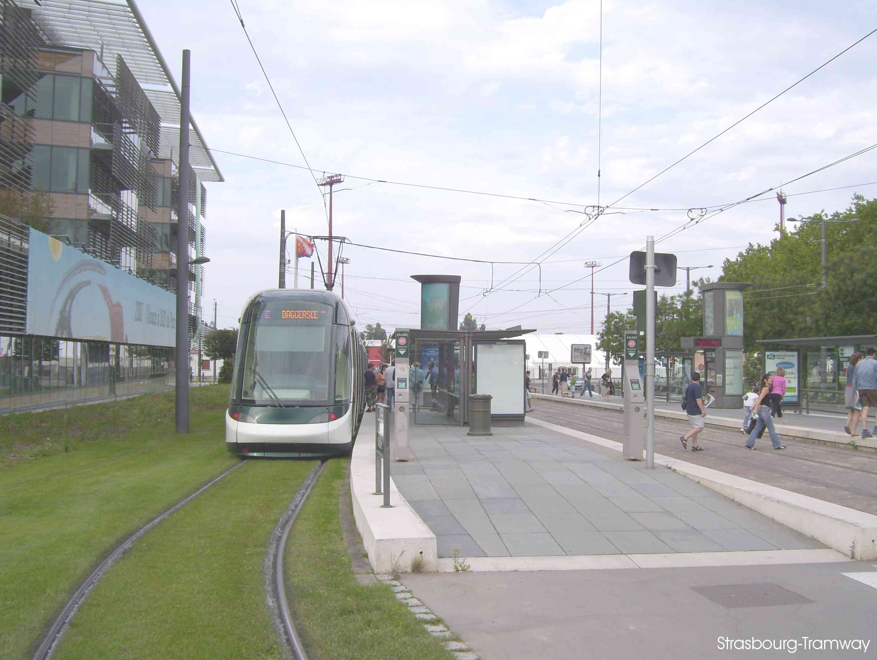 Un Citadis � son terminus.