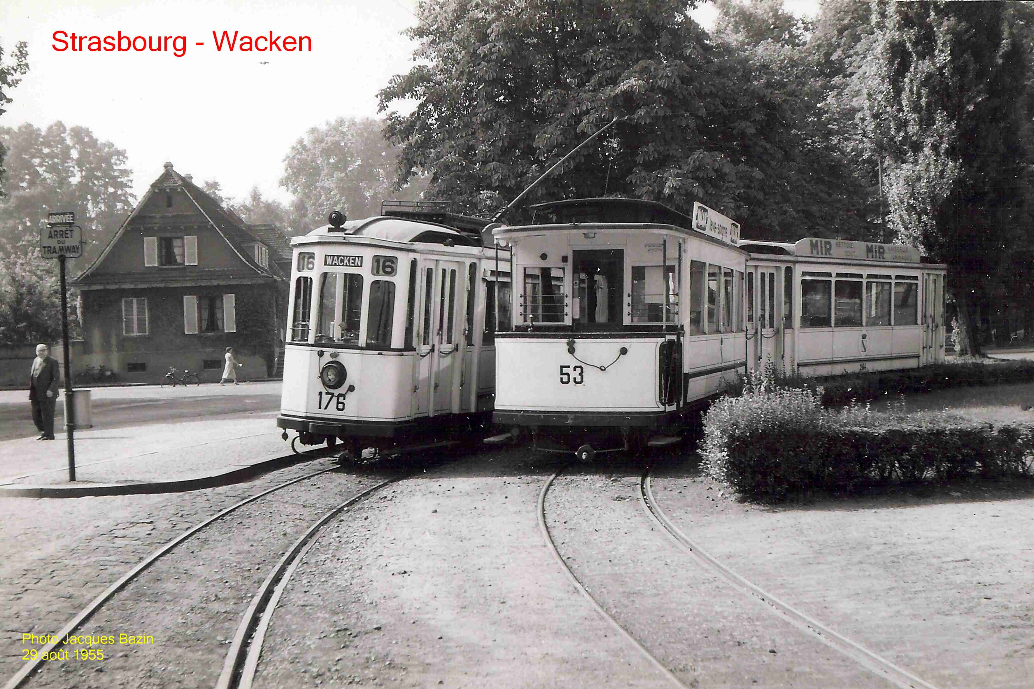 Tramways au terminus du Wacken.